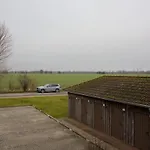 Inselblume 30 - Rustikale Mit Meerblick In *