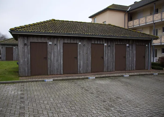 Inselblume 30 - Rustikale Mit Meerblick In *