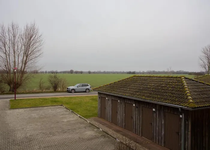 Inselblume 30 - Rustikale Mit Meerblick In *